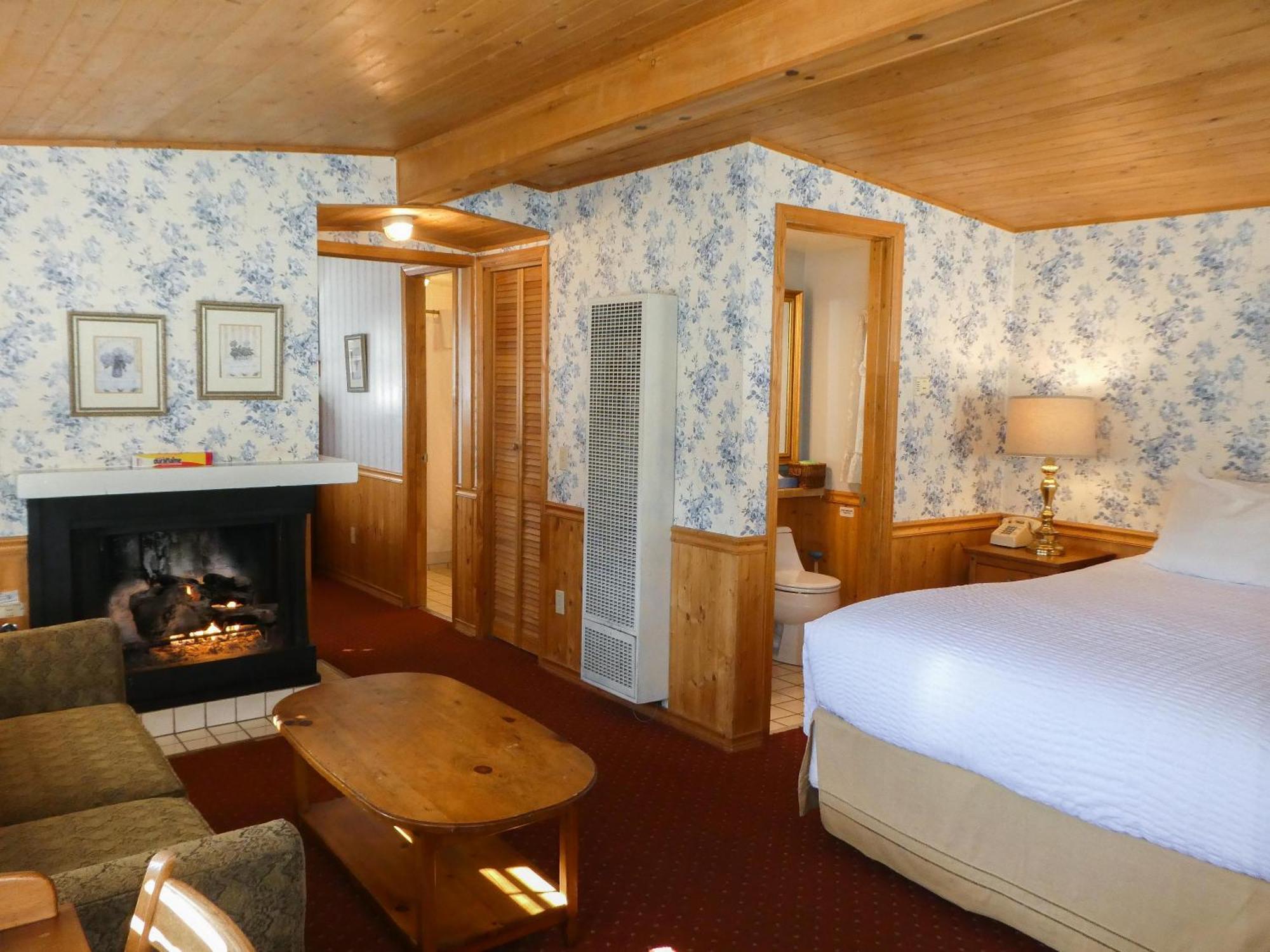 Carmel Fireplace Inn Quarto foto