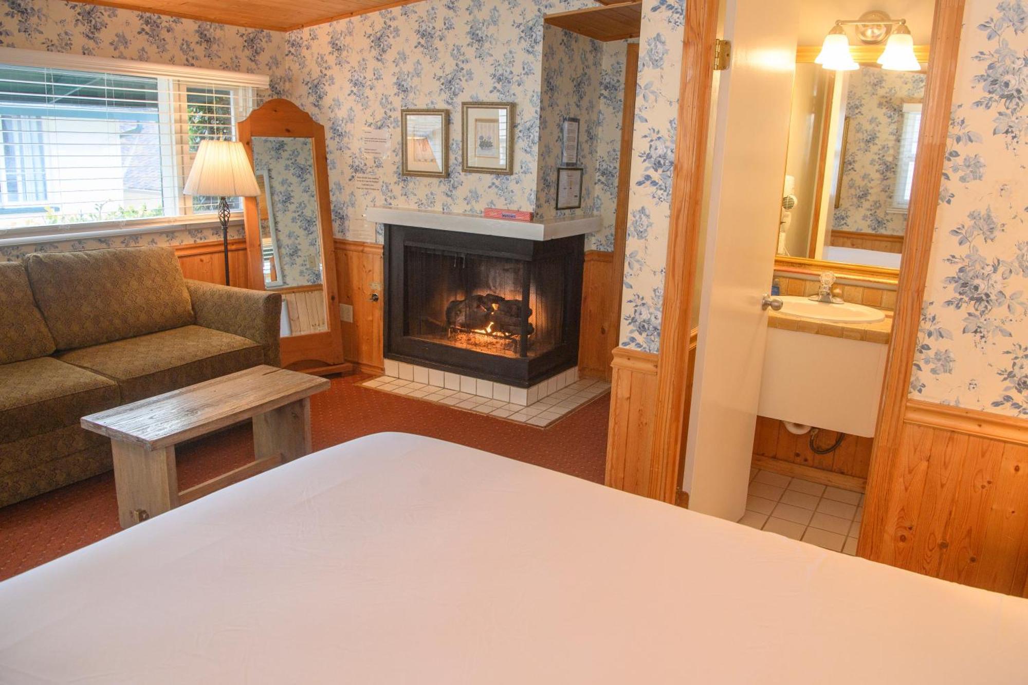 Carmel Fireplace Inn Exterior foto